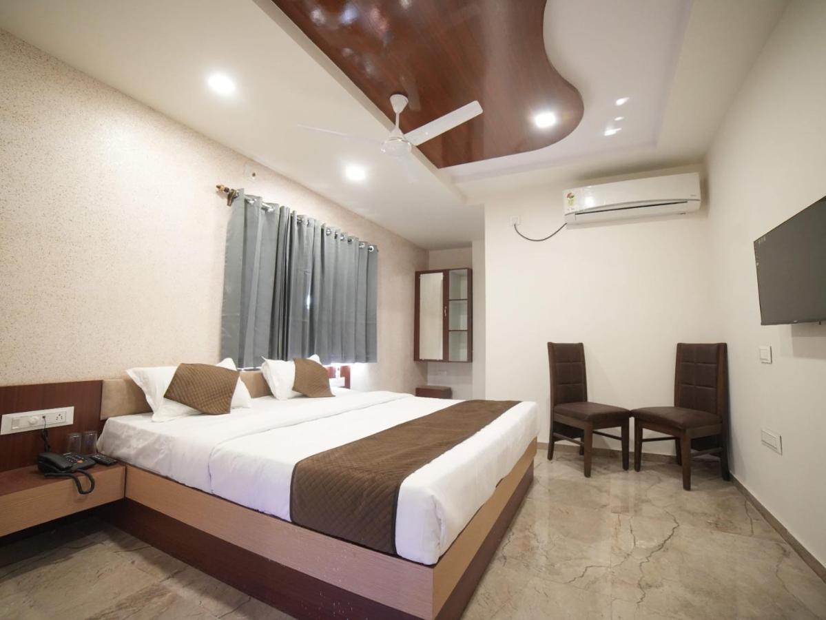 Hotel Balaji Square Porbandar Exterior photo